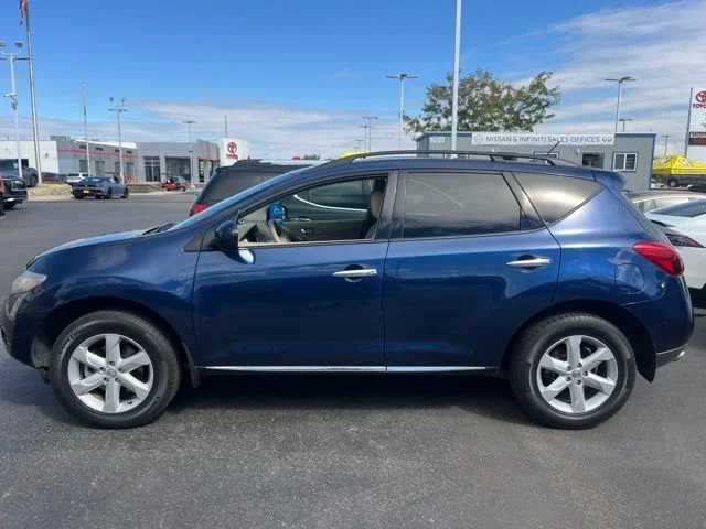 Used 2010  Nissan SL image 13