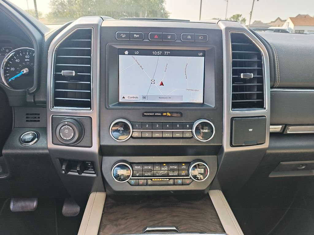 Used 2019 White Ford Platinum image 21
