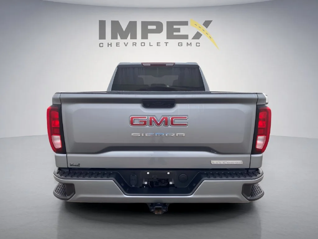 Used 2025 Sterling Metallic GMC Elevation image 4