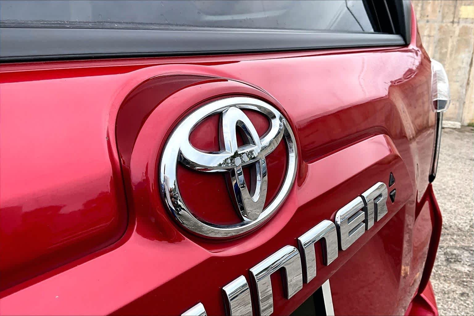 Used 2021 Barcelona Red Metallic Toyota SR5 image 31