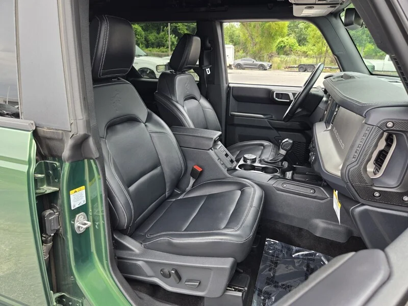 Used 2025 Green Metallic FORD OUTER BANKS 4 DOOR 4X4 image 20
