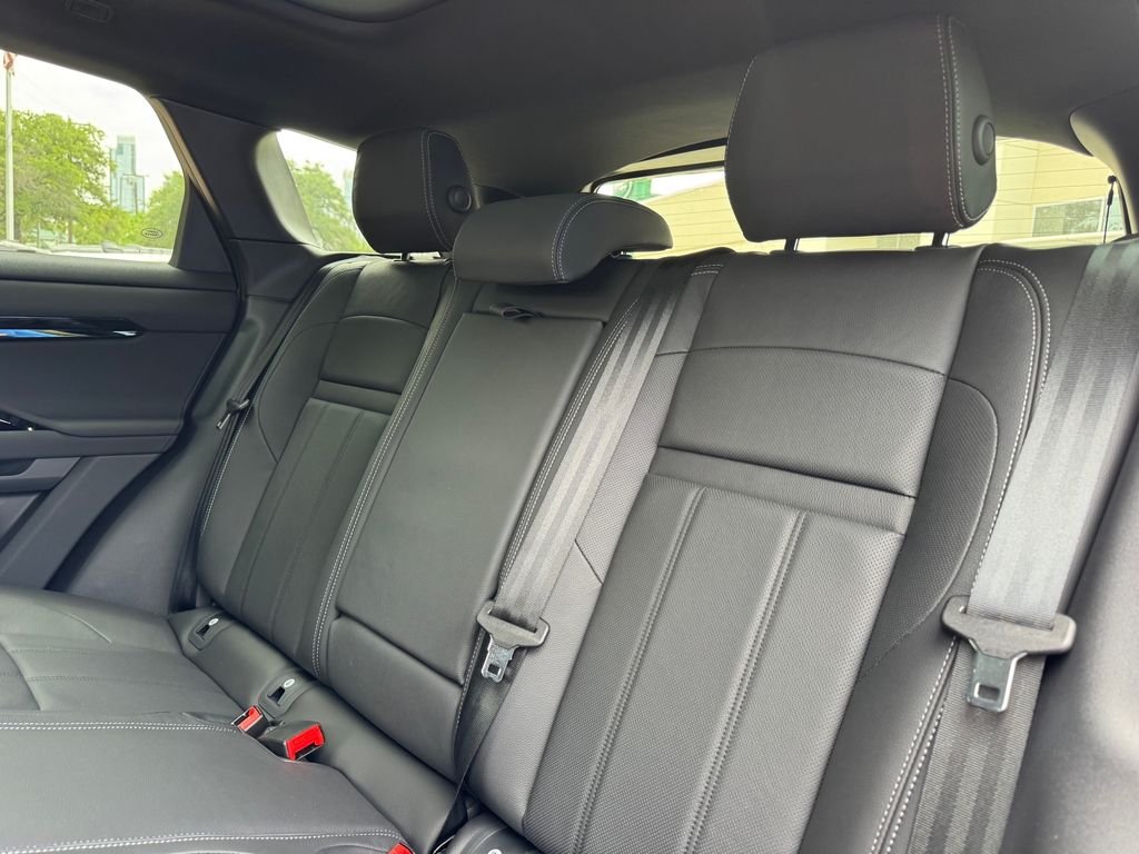 New 2026 Arroios Grey Land Rover  image 15