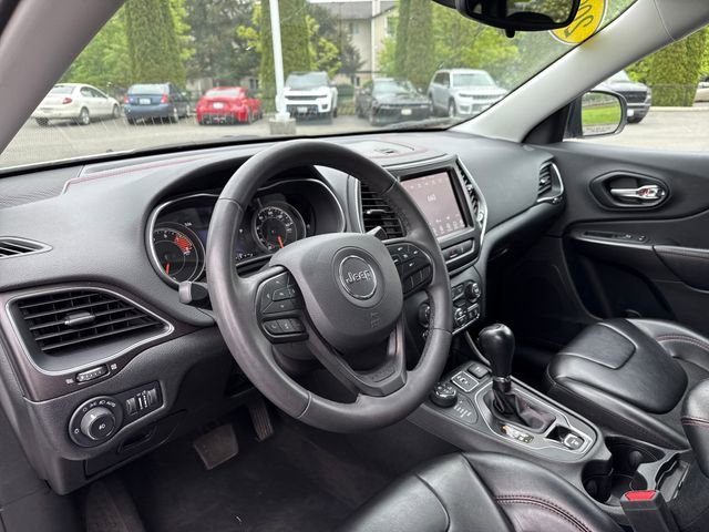 Used 2022 Bright White Clearcoat Jeep Trailhawk image 18