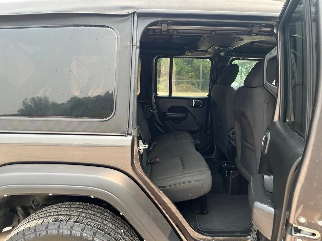 Used 2023 Granite Jeep Sport S image 30