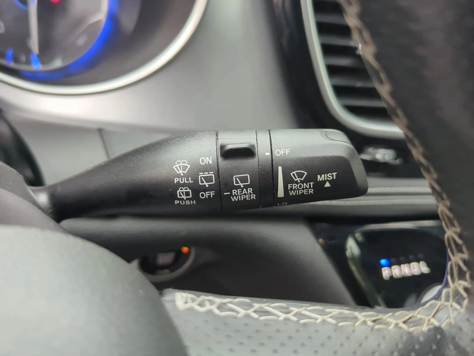 Used 2019 Dark Cordovan Pearlcoat Chrysler Limited image 20