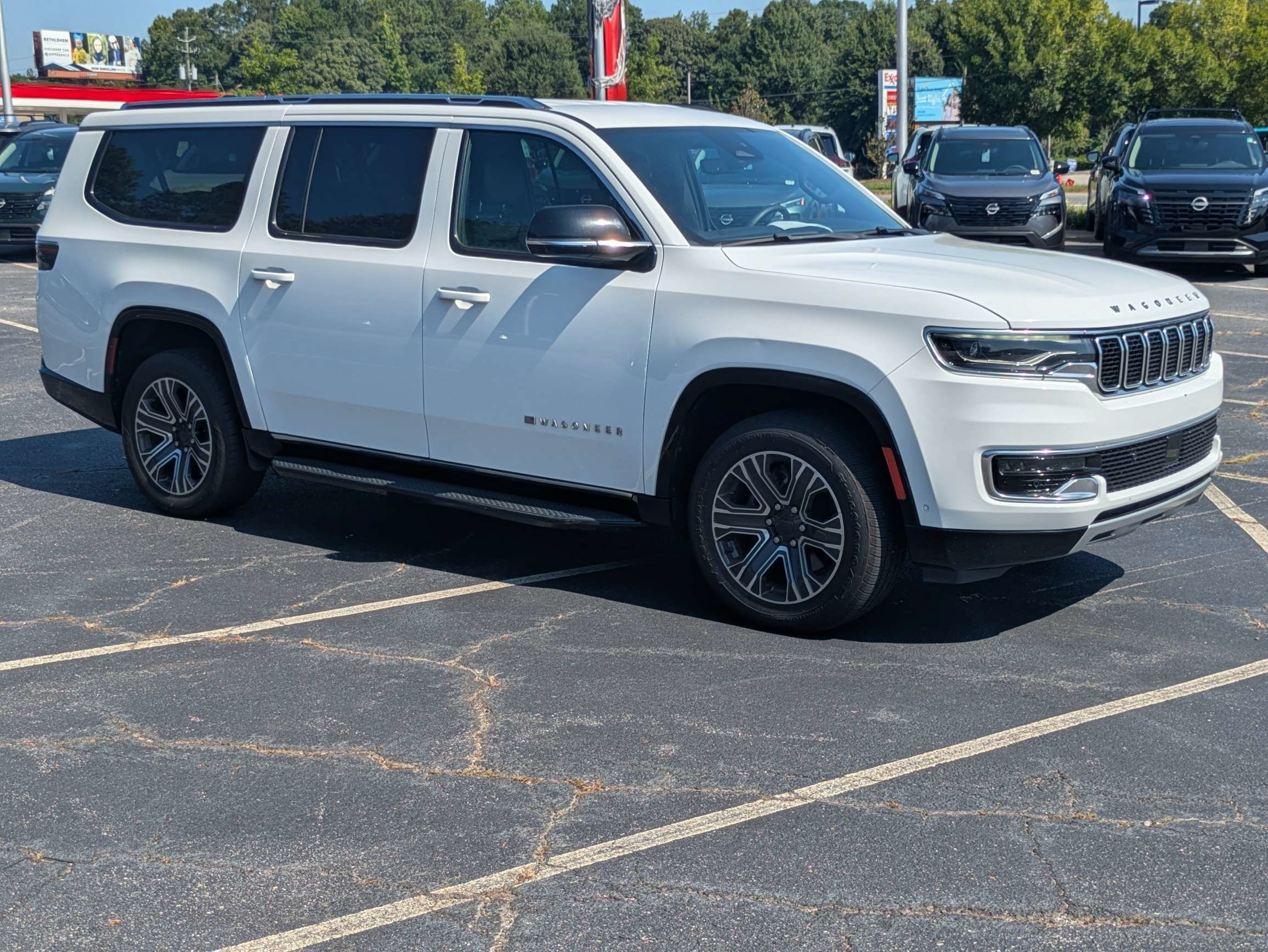 Used 2024 White Jeep Series II image 1