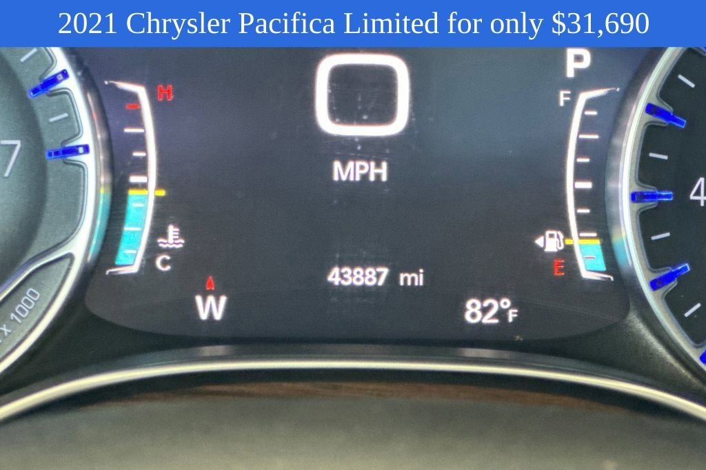Used 2021 White Chrysler Limited image 31