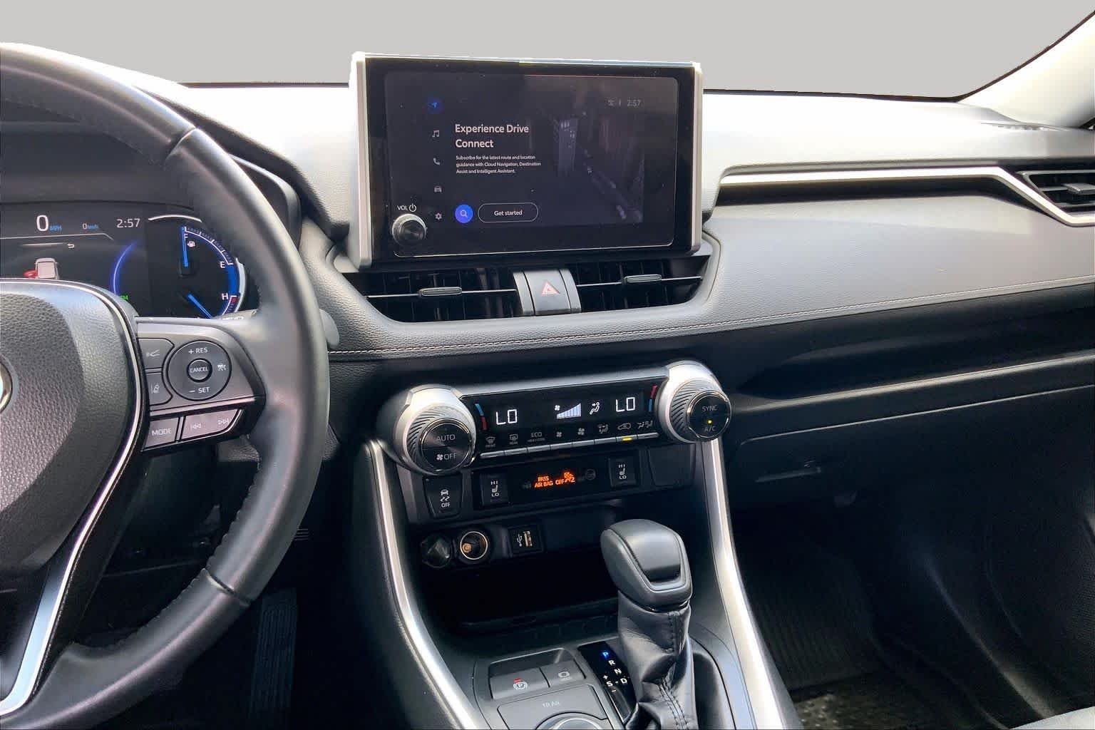 Used 2025 Ice Cap Toyota Hybrid XLE image 7