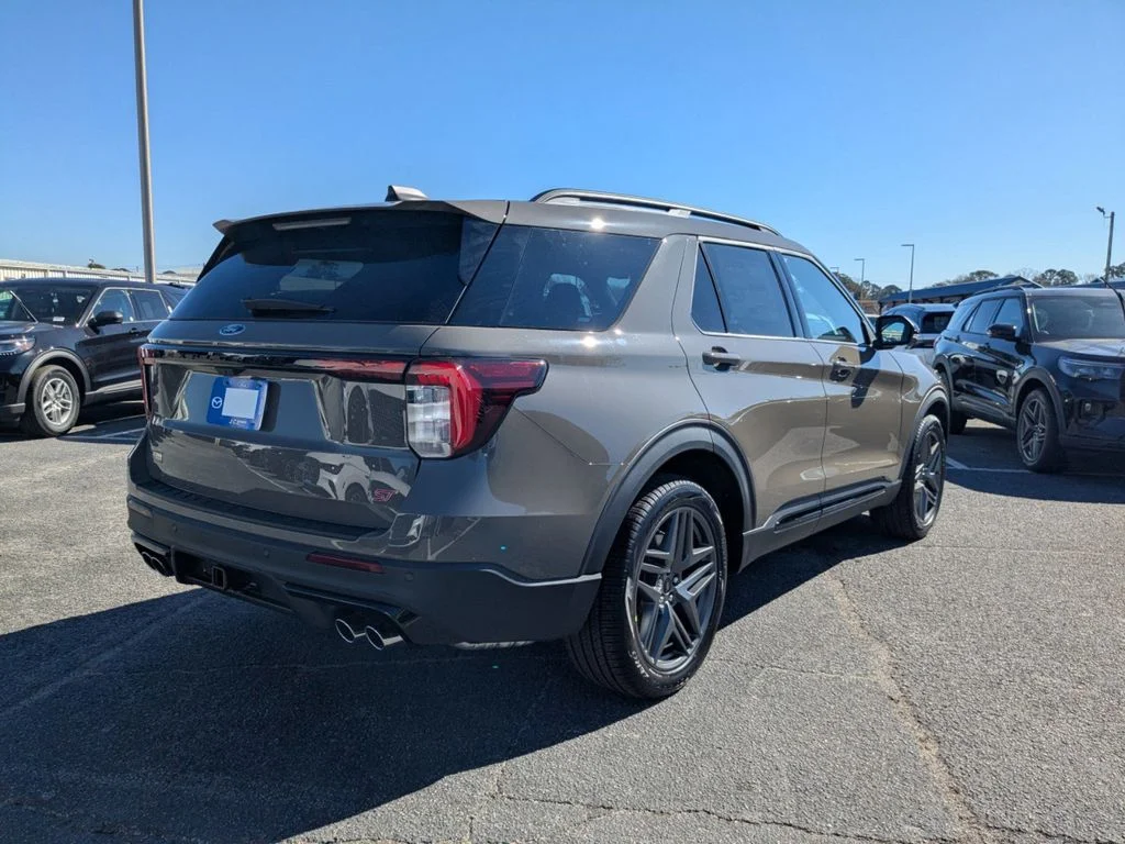 New 2026 Marsh Gray Ford ST image 4