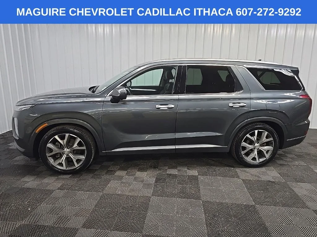 Used 2022 Gray Hyundai Limited image 5