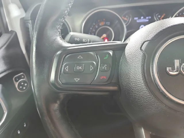 Used 2023 White Jeep Sport S image 22