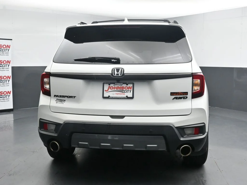 Used 2022 White Honda TrailSport image 8