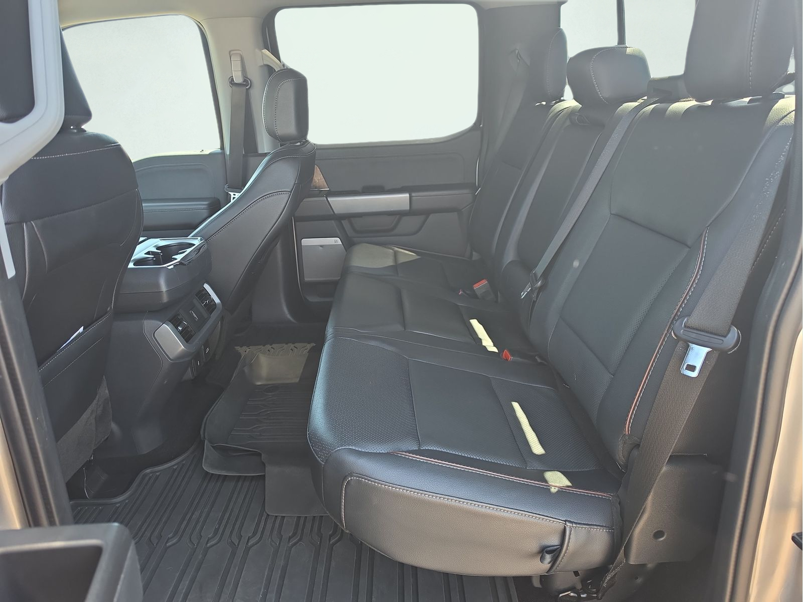 Used 2022 Iconic Silver Metallic Ford Lariat image 16