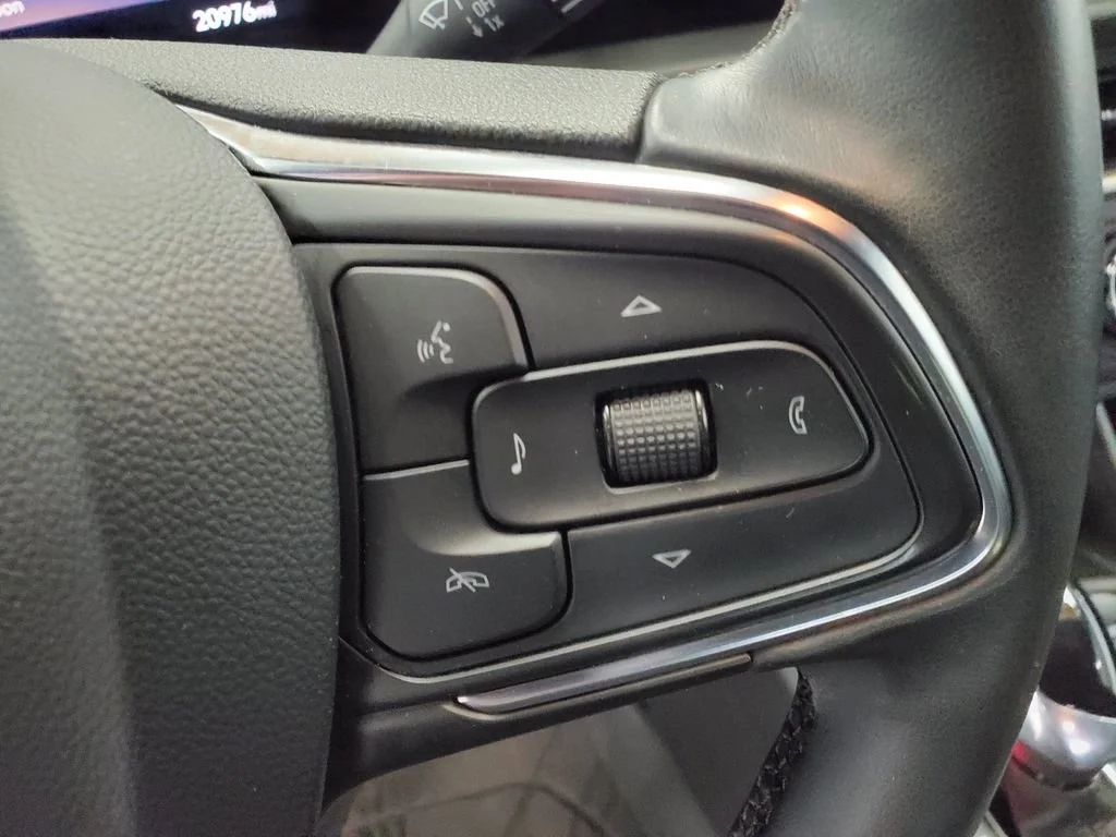 Used 2024 Summit White Buick Preferred image 14