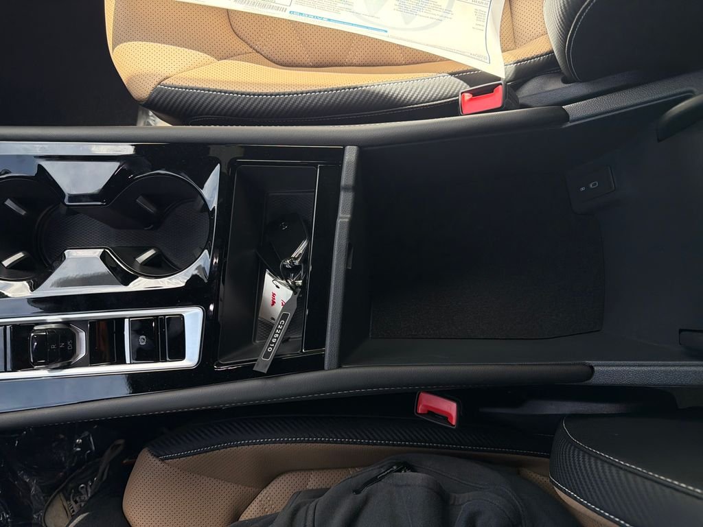 New 2026  Volkswagen SE w/Technology image 25