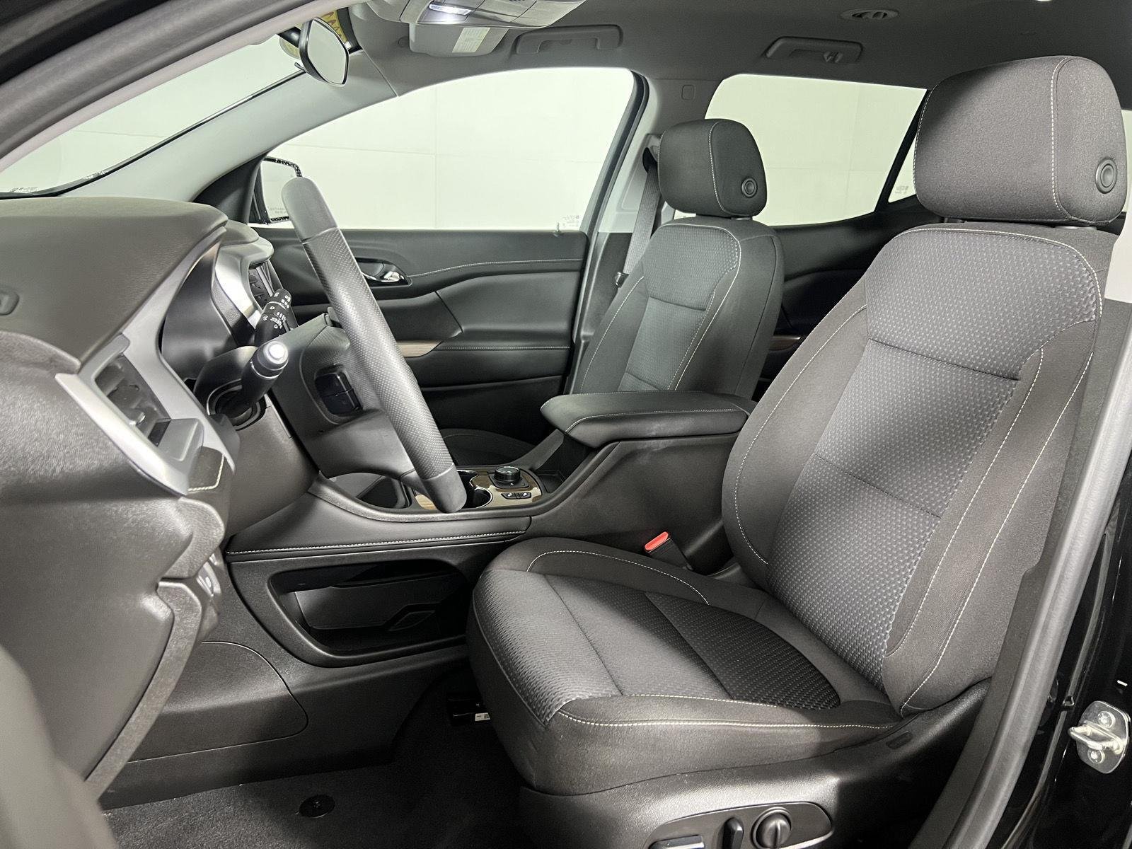 Used 2023 Ebony Twilight Metallic GMC SLE image 11