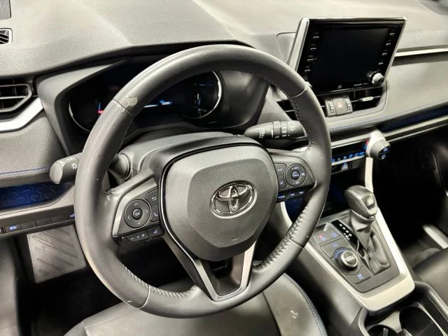 Used 2020 Blue Toyota XSE image 15