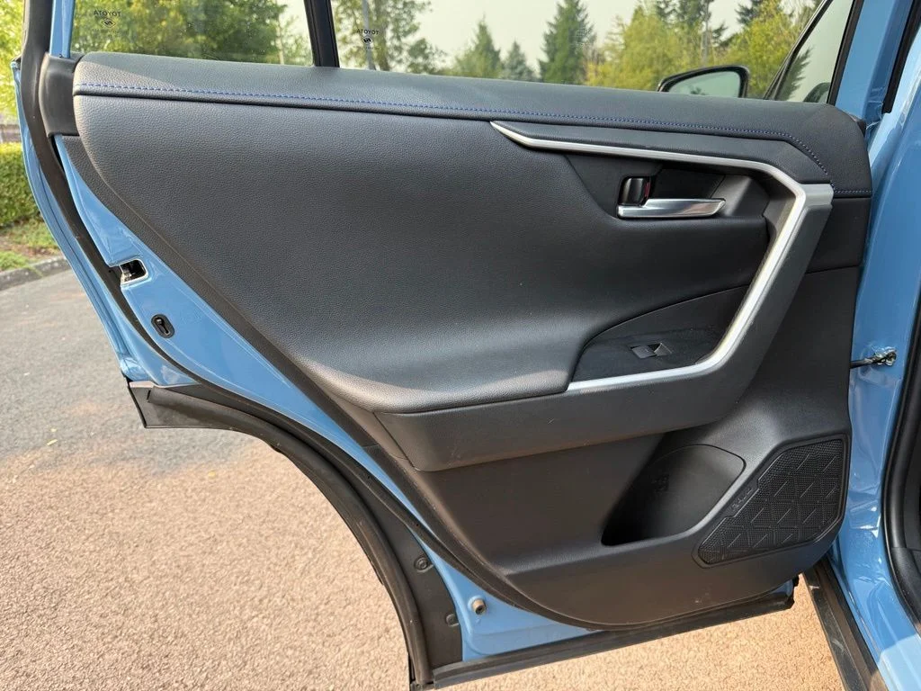 Used 2022 Midnight Black Metallic Toyota XSE image 20