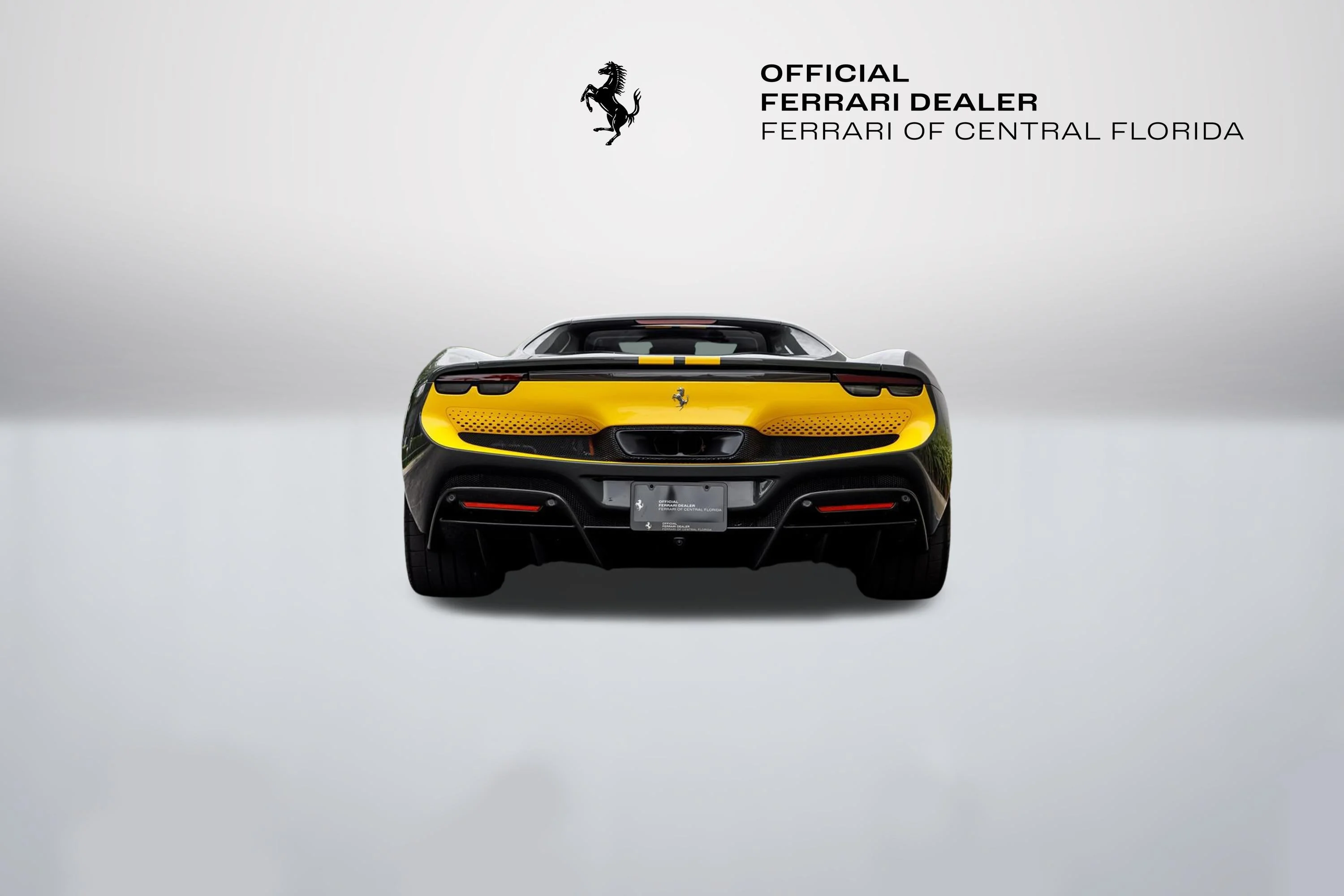 Used 2022 Grigio Scuro Ferrari  image 40