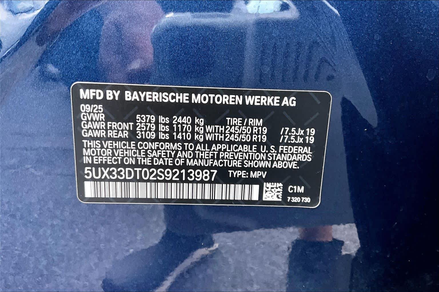 Certified Used 2025 Phytonic Blue Metallic BMW xDrive30i image 34