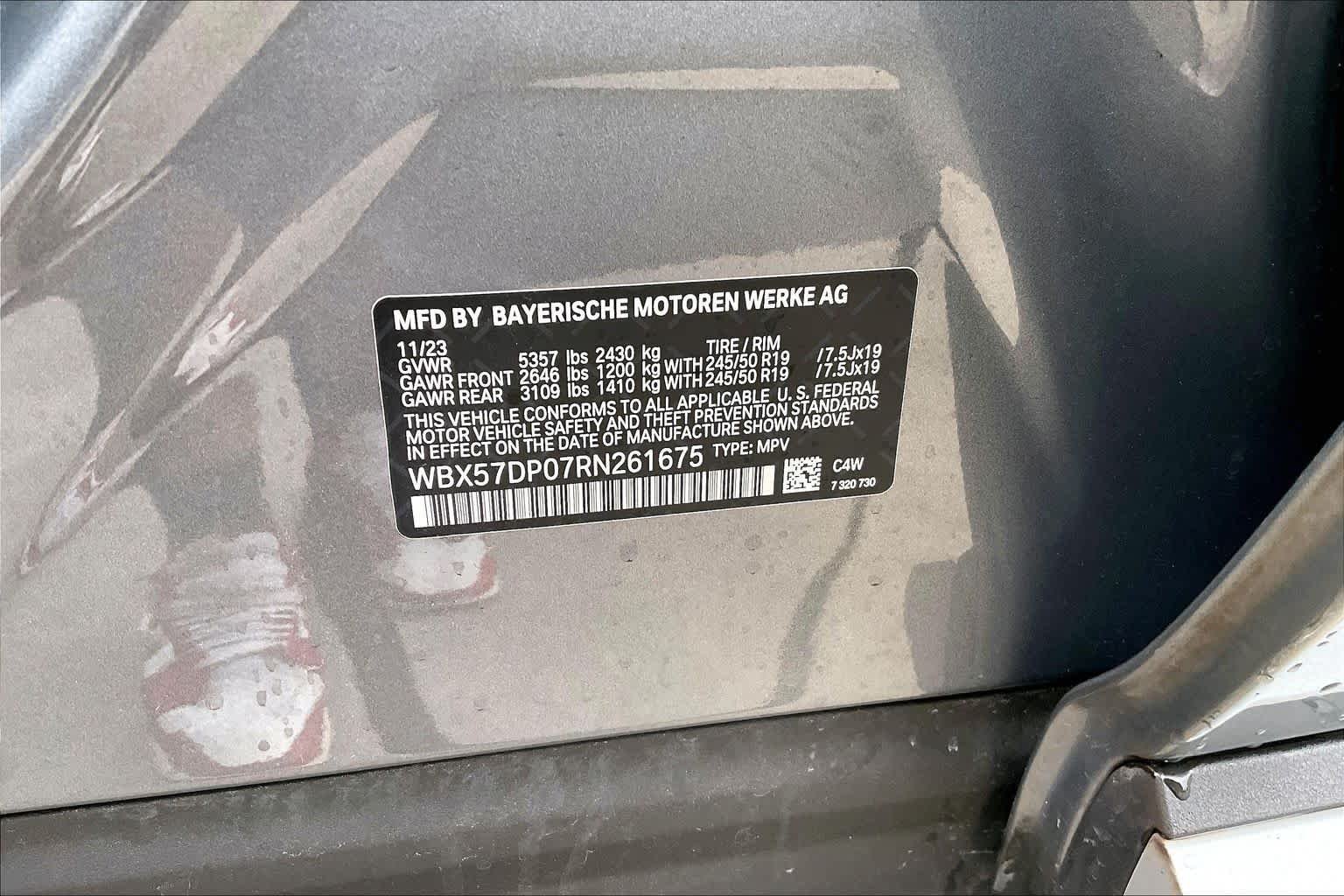 Used 2024 Skyscraper Grey Metallic BMW xDrive30i image 35