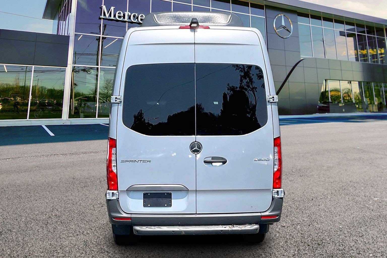 New 2026 High-tech silver metallic Mercedes-Benz Passenger 170 WB image 16