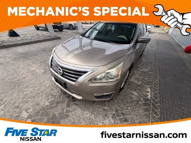 Used 2014 Beige Nissan 2.5 S image 20
