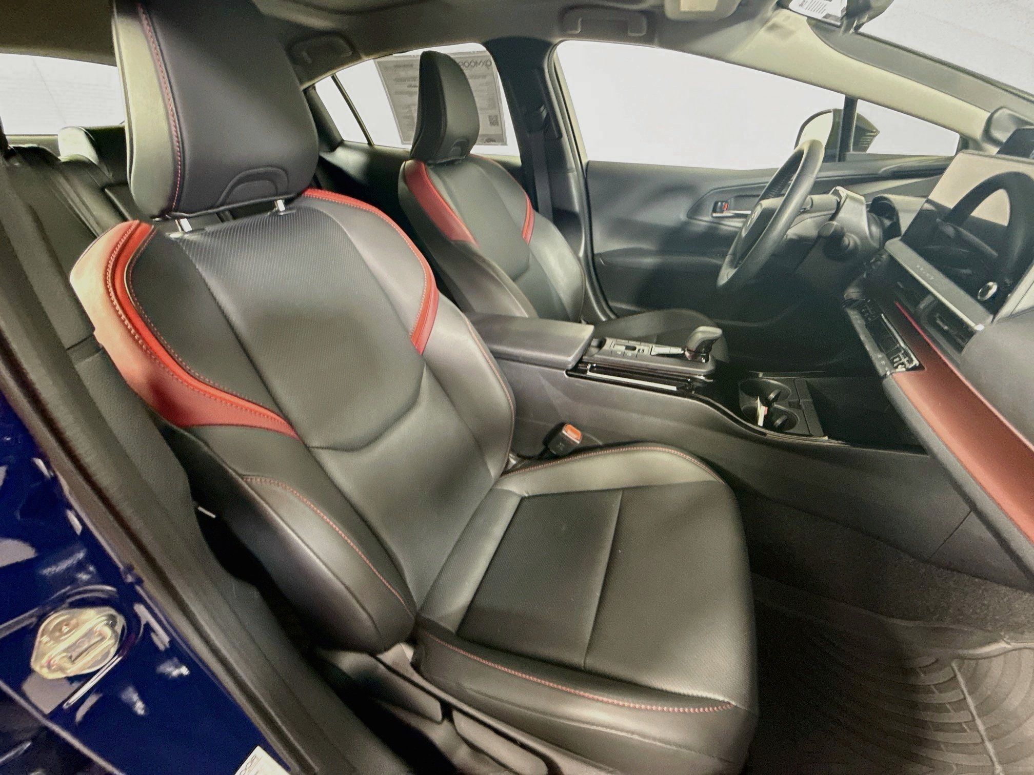 Used 2025 Reservoir Blue Toyota XSE Premium image 26
