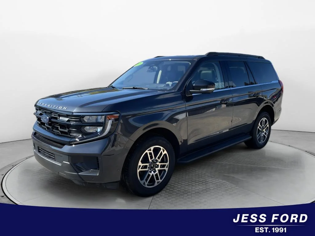 2025 Ford Expedition Active 4x4's photo