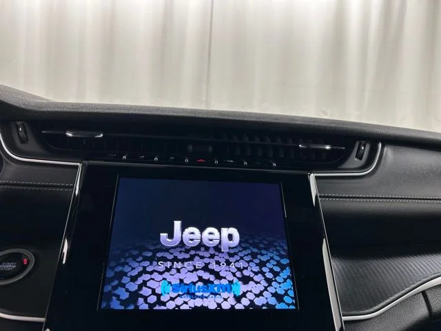 Used 2024 White Jeep Altitude X image 13