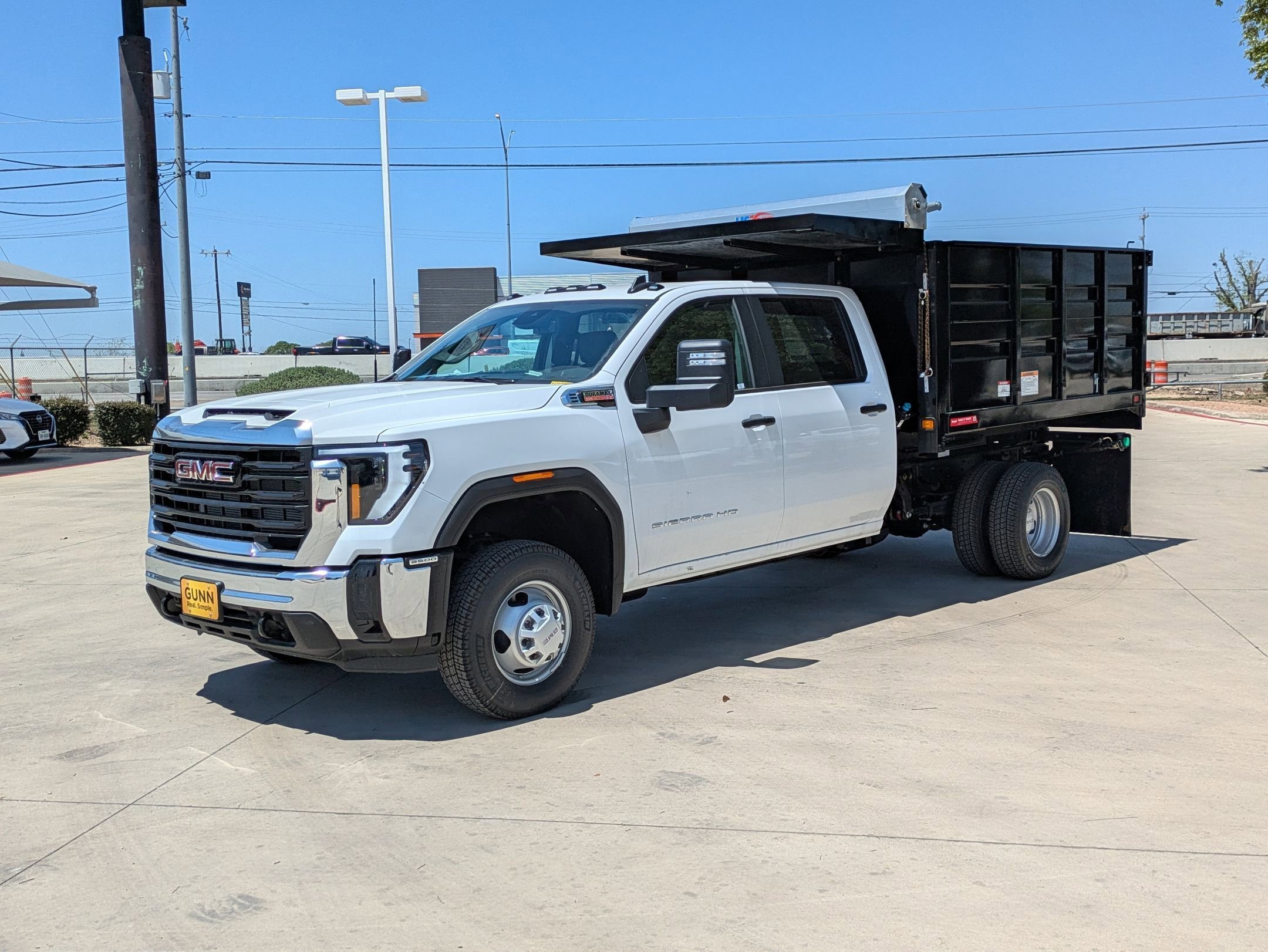 2025 GMC Sierra 3500HD Pro - Photo 11