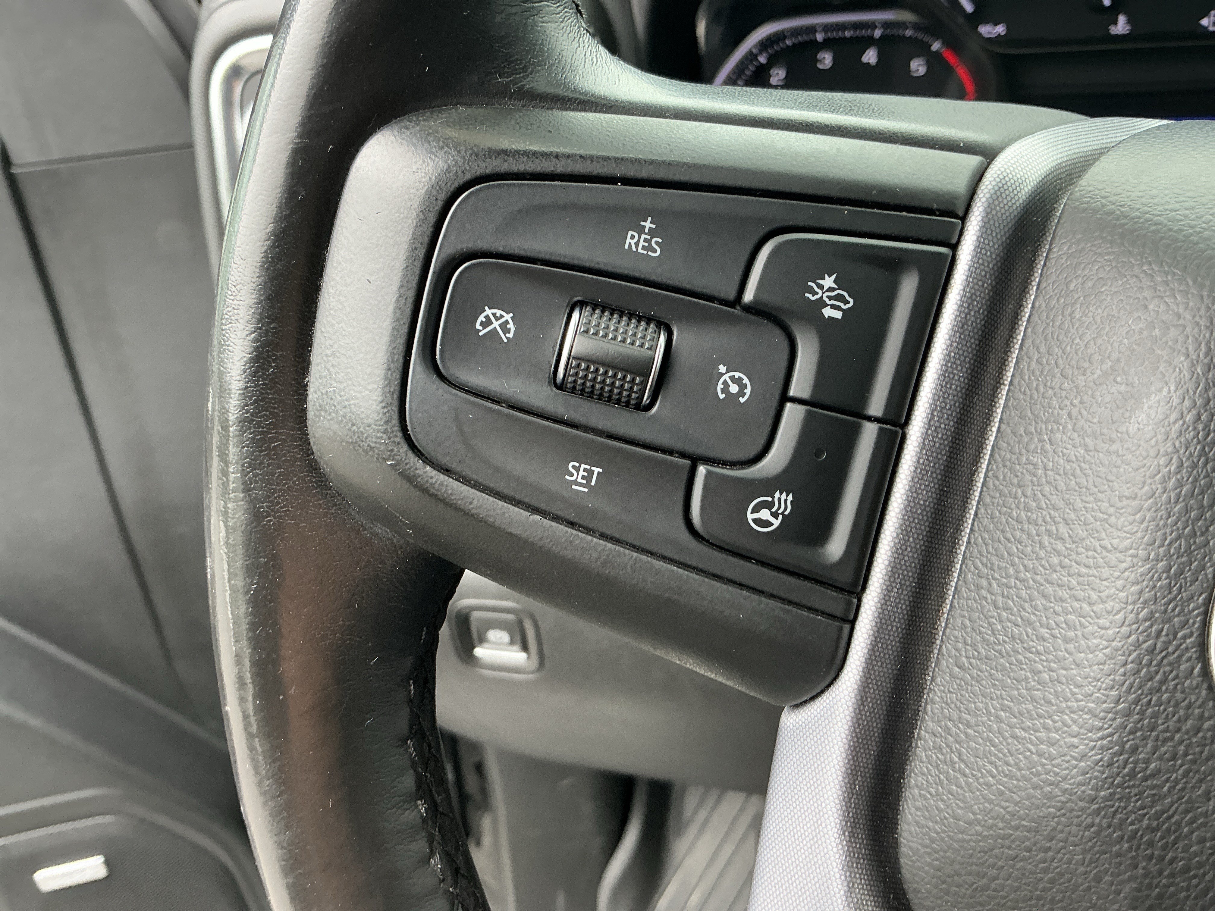 Used 2021 Onyx Black GMC SLT image 17