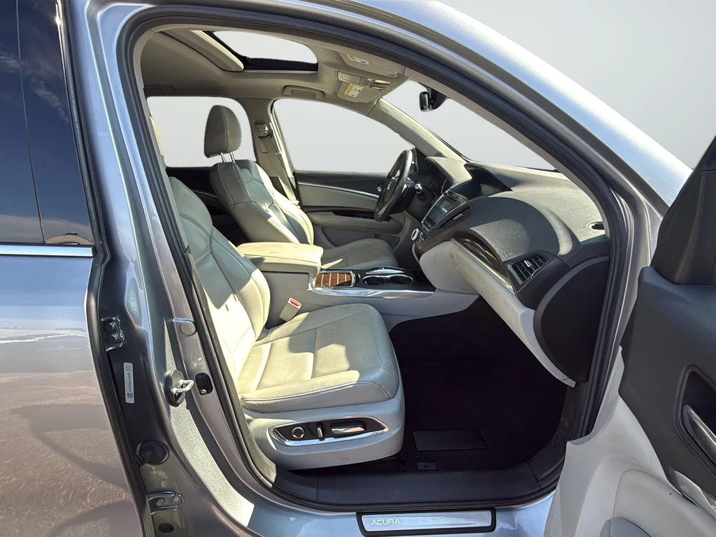 Used 2020 Silver Acura 3.5L image 26