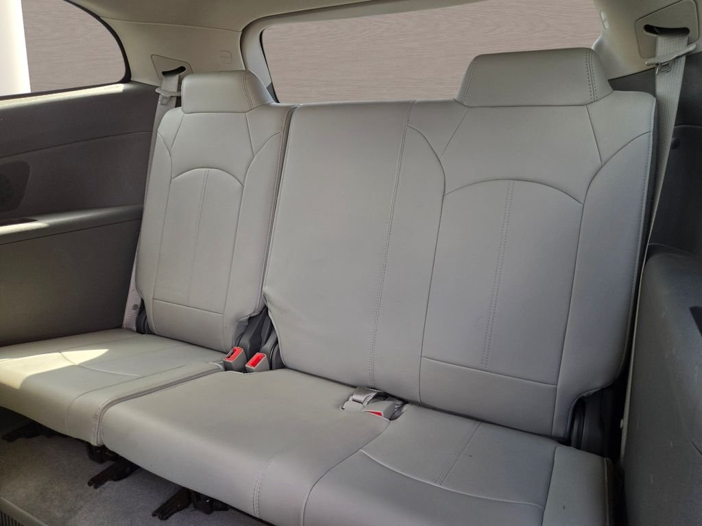 Used 2017 Red Chevrolet 2LT image 16