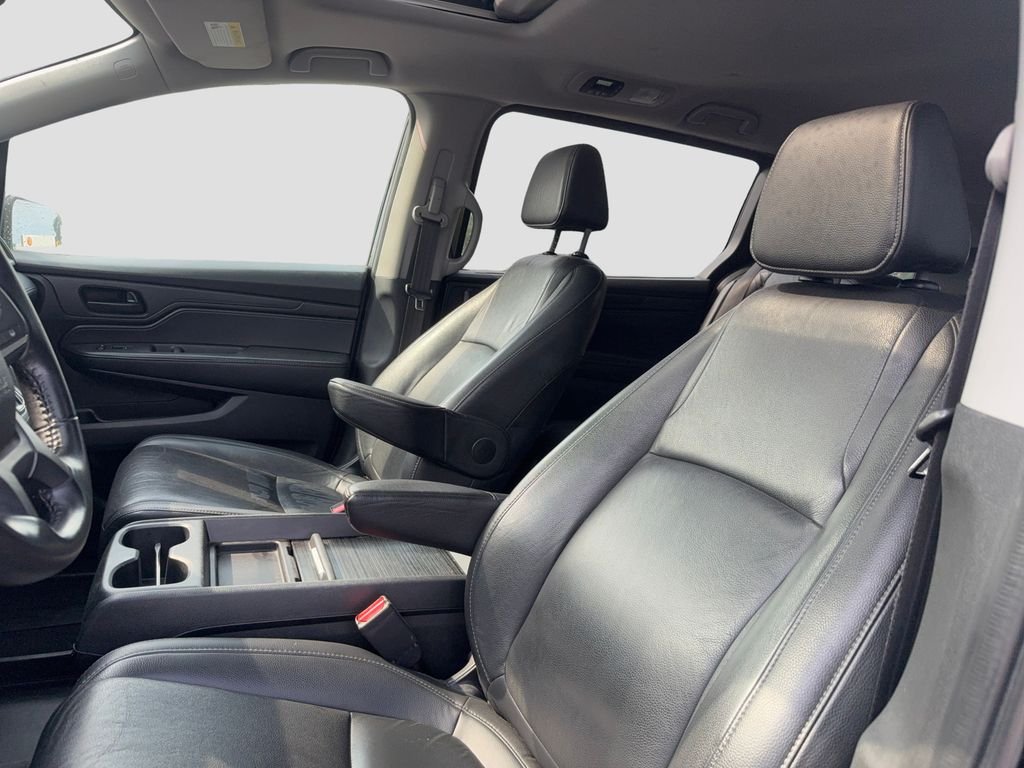 Used 2022  Honda EX-L image 9
