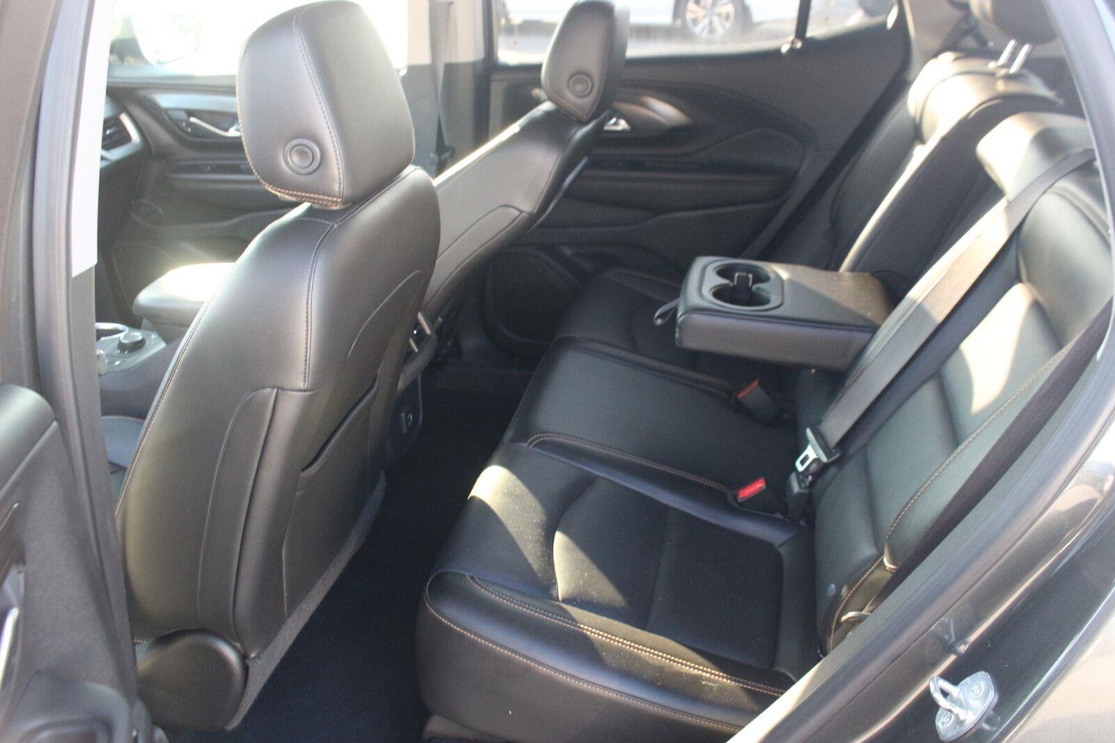Used 2021 GRAPHITE GRAY METALLIC GMC SLT image 32