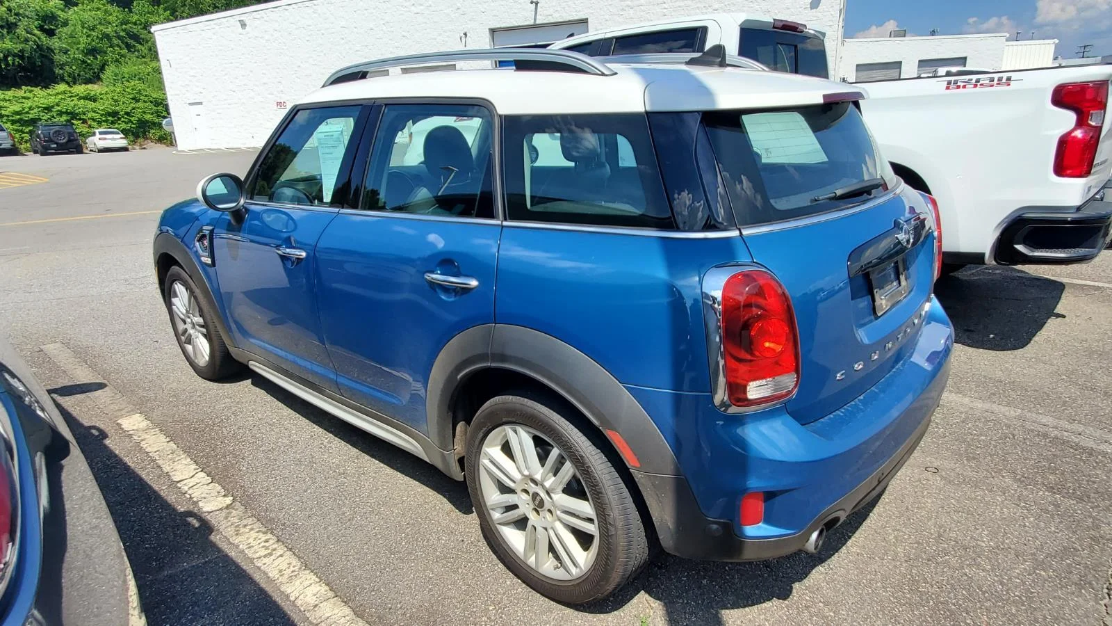 Used 2018 Island Blue Metallic MINI Cooper S image 8