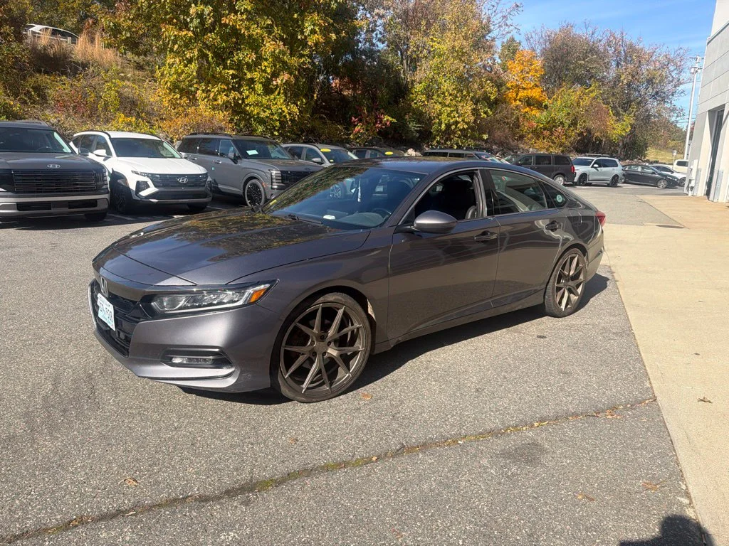 Used 2020 Modern Steel Metallic Honda Sport image 3