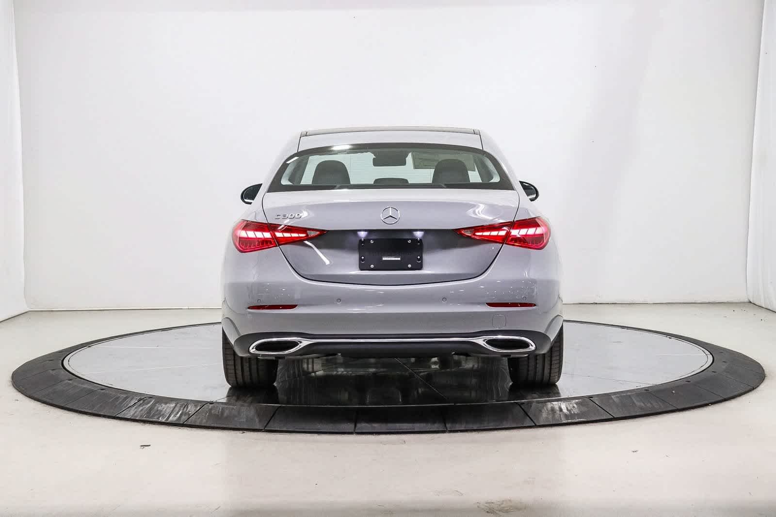 New 2026 MANUFAKTUR Alpine Grey Mercedes-Benz C 300 image 3