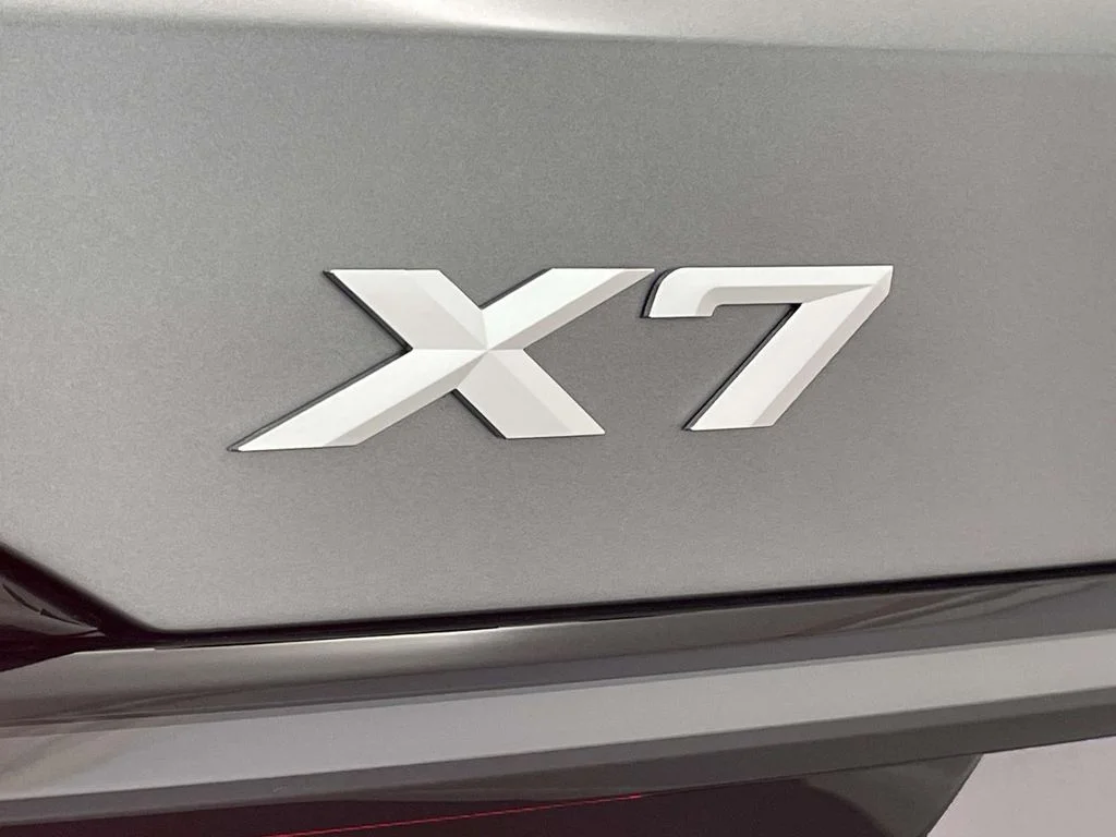 New 2027 Gray BMW xDrive40i image 11