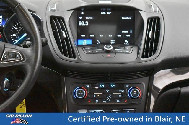 Used 2017 Lightning Blue Metallic Ford SE image 4