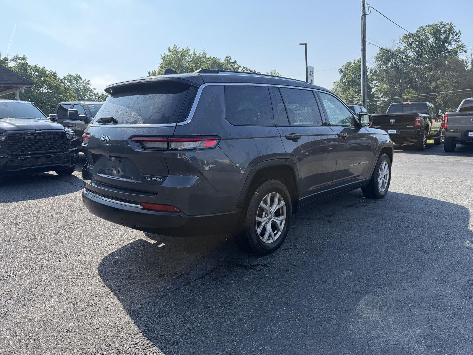Used 2021 Baltic Gray Metallic Clearcoat Jeep Limited image 4