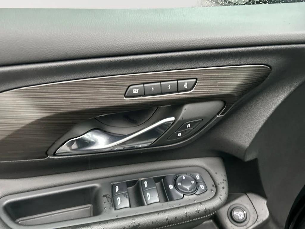 2024 GMC Terrain SLT - Photo 26