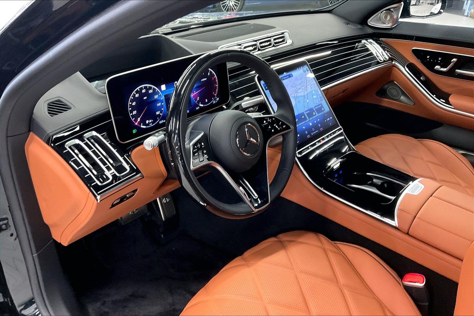 New 2026 Emerald Green Metallic Mercedes-Benz Maybach S 680 image 19