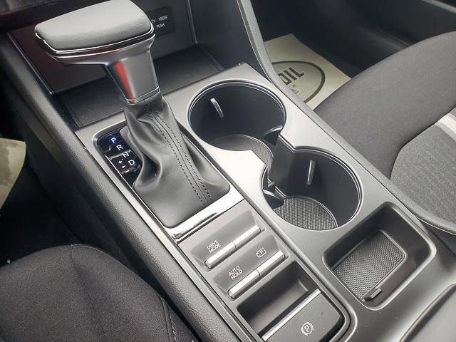 New 2026 Blue Hyundai SE image 12