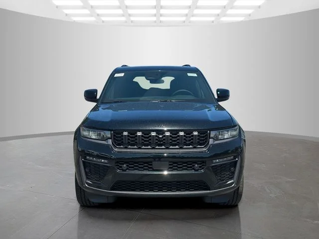 New 2026 Diamond Black Crystal Pearl-Coat Exterior Paint Jeep 85th Anniversary Edition image 2