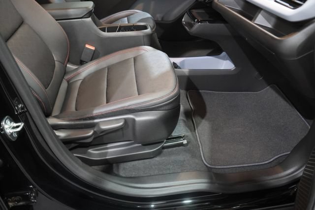 2027 Chevrolet Bolt RS - Photo 16