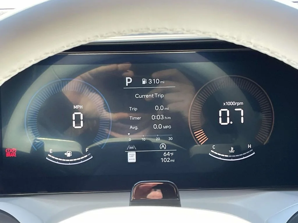 New 2026 White Hyundai SE image 18