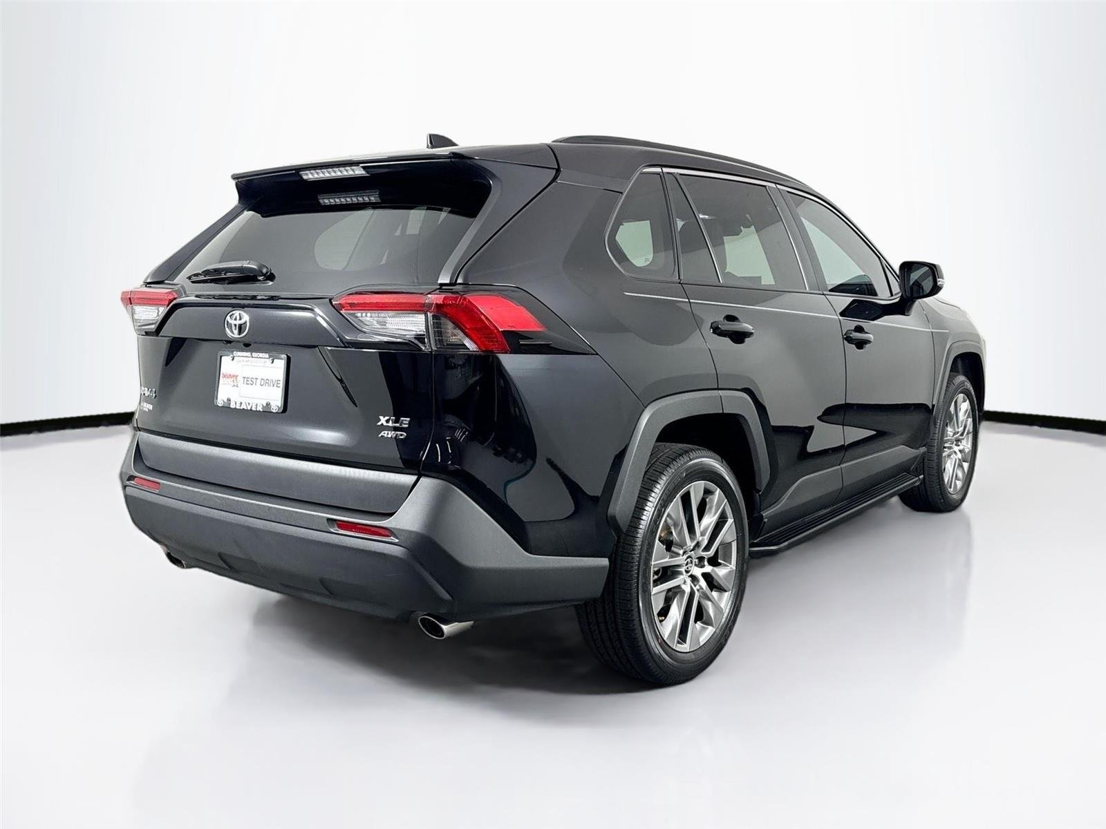 Certified Used 2022 Midnight Black Metallic Toyota XLE Premium image 2