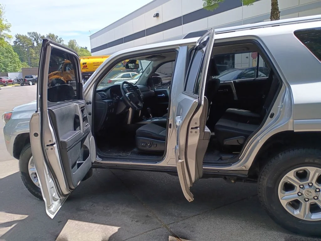 Used 2021 Classic Silver Metallic Toyota SR5 image 14